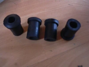 4X rear leaf spring hanger bushes for Vauxhall Frontera KB Brava pick-up - Picture 1 of 1