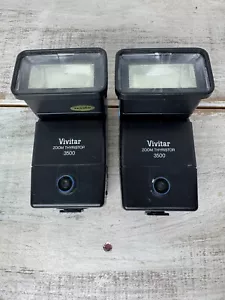 Set Of 2 Vivitar Zoom Thyristor 3500 Shoe Mount Flash DM/C And DM/O - Picture 1 of 7