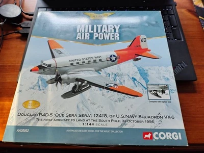 Corgi Aviation Archive Douglas C47 R4D-5 'Que Sera Sera' 12418 USN VX-6 AA30002 Foto 1 de 4