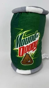 Comida chatarra Doody Peluche 8 pulgadas Montículo de caca Doody Parody Mountain Dew Lata de refresco - Imagen 1 de 4