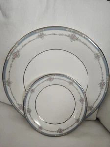 Royal Doulton Suzanne 8 Dinner Plates, 10 3/4" & 8 Bread Plates 6 1/2" - Picture 1 of 5
