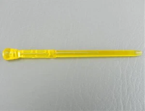 Vintage 1997 Transformers Beast Wars Mega Class TRANSQUITO Yellow Missile Part - Picture 1 of 2