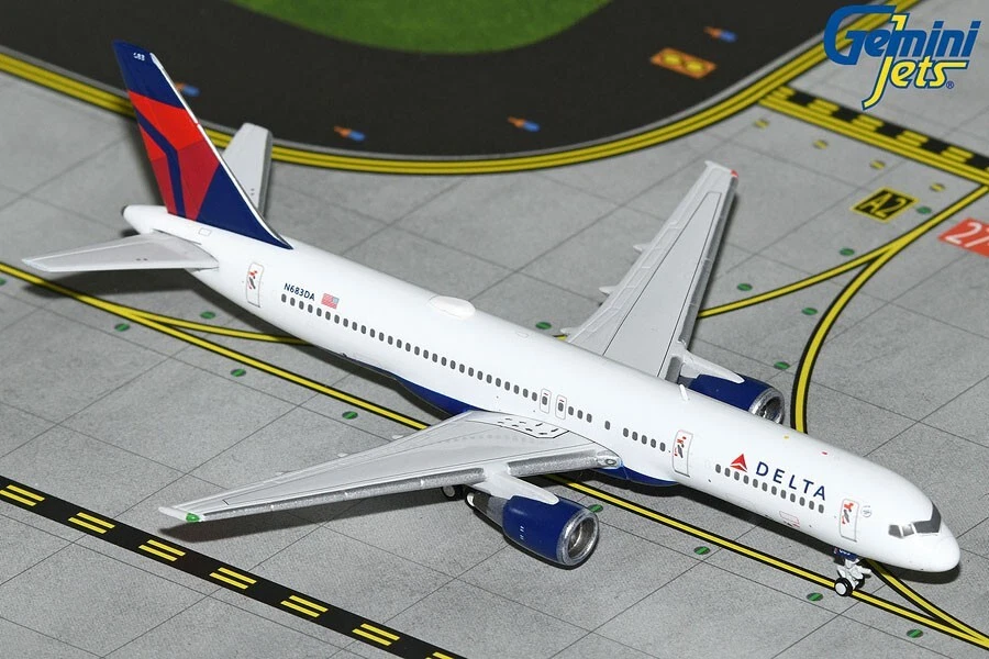 GEMINI JETS DELTA AIR LINES BOEING 757-200 1:400 DIECAST GJDAL2097 IN STOCK - Image 1 of 1