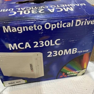3.5 “ Magneto Optical Drive / MCA 230 LC+2 Disk - Afbeelding 1 van 23