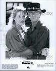 1988 Photo de presse Paul Hogan Linda Kozlowski dans "Crocodile Dundee II" - DFPG55153