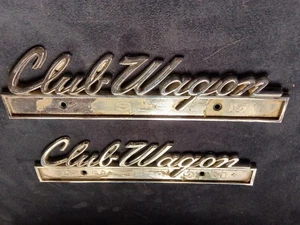 VINTAGE FORD Club Wagon Emblem, Econoline - Foto 1 di 3