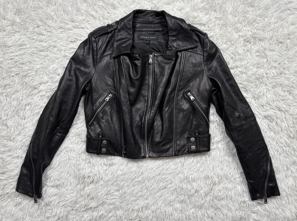 Chaqueta de motociclista recortada de cuero Napa negra Andrew Marc para mujer talla XL PROTO MUESTRA Foto 1 de 4