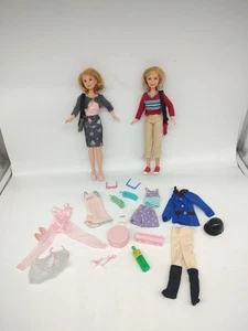 Poupées Mary Kate & Ashley, Mattel 1999, pyjama fêtes-danse-équitation - Photo 1/11
