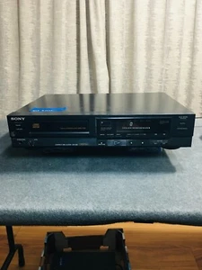 Reproductor de discos compactos Sony CDP-550 - SOLO PIEZAS - Imagen 1 de 9