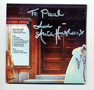 ANNIE OF "RENAISSANCE - AUTOGRAPH - 2 CD " LIVE AT CARNEGIE HALL"" - Picture 1 of 3