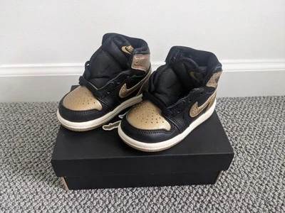 Jordan 1 Retro Alto OG (TD) En Dorado Metálico - Totalmente Nuevo - Talla 5c Foto 1 de 4