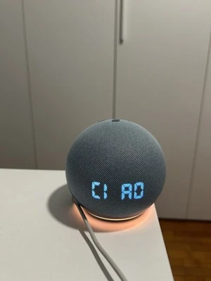 Echo Dot 4 Con Orologio - Immagine 1 di 2