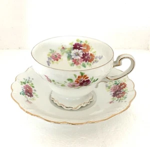 Besetzte japanische Tasse und Untertasse neuwertig - Bild 1 von 5