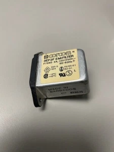 Qtà 1 FILTRO LINEA ELETTRICA CORCOM 3EF2, F7040, 3A,120V/250V 50-60Hz - Foto 1 di 3