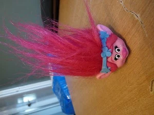 CABEZA DE MUÑECA TROLL MODERNA (DE LA PELÍCULA) PELO ROSA - MIRA - Imagen 1 de 4