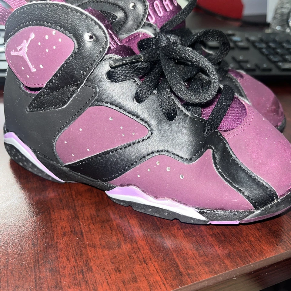 Nike Air Jordan 7 Retro Citrus Black Red Boys Size 10C Athletic Shoes Sneakers - Image 1 of 4