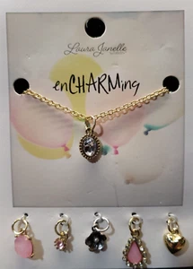NEU LAURA JANELLE EN "CHARM"ING ANHÄNGER 18" HALSKETTE & 5 CHARMS, ROSA, NEU IN VERPACKUNG - Bild 1 von 9