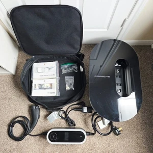 Kit Cargador Porsche EV 120v-240v Estación de Carga Universal 7PP.971.675.B con Base - Imagen 1 de 12
