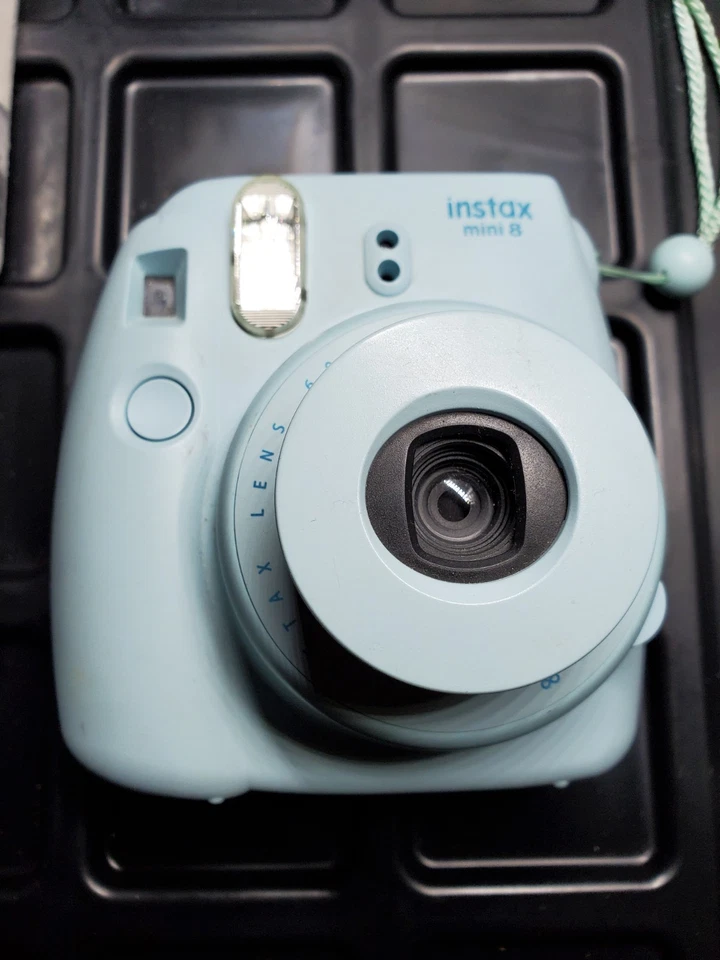 Cámara fotográfica instantánea Fujifilm Instax Mini 8 cuerpo verde azulado-PROBADA Foto 1 de 4