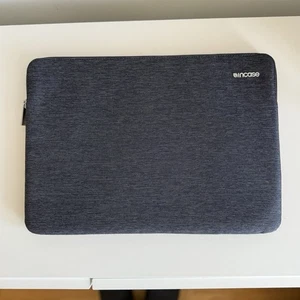 Incase MacBook Pro 16-inch Laptop Sleeve/Case in Heather Navy Color - Picture 1 of 8