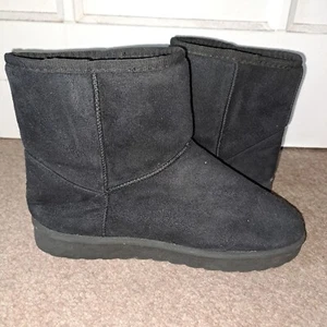 1 Black suede feel pull on flat ankle boots, UK size 5 - Picture 1 of 7