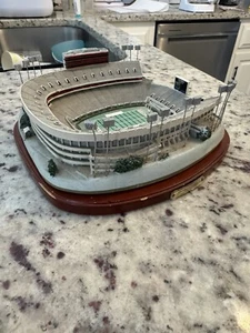 Vintage Sanford Stadium Model University Of Georgia 1990s Numbered UGA Bulldogs - Picture 1 of 6