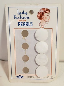 Vintage Buttons LADY FASHION Genuine Mother of Pearl- 4 on card size 24 #1665 - Picture 1 of 8