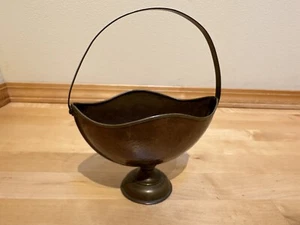 Antique 1880s Arts & Crafts Hammered Hand Raised Primitive Copper Handled Bowl - Picture 1 of 6