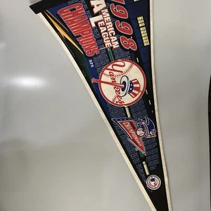 1998 New York Yankees AL Champs Pennant Full Size MLB Authentic Derek Jeter - Picture 1 of 6