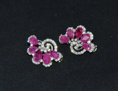 Pendiente de plata 935 con clip floral de zafiro rosa y blanco simulado brillante de 3 quilates Foto 1 de 4