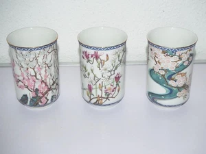 Vase - 12 kleine japanische Vasen im Set - von 1981 - Picture 1 of 5