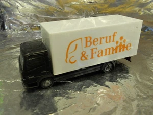 ** Herpa 286091 Mercedes Benz Atego Box-Type Truck Beruf und Familie 1:87 Scale - Picture 1 of 1