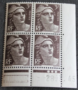 Bloc de 4 timbres - Coin daté - Marianne de GANDON - Neuf ** - YT715 - 1945 - Picture 1 of 2
