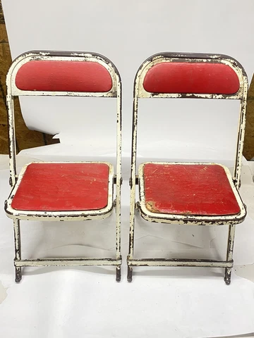2 Vintage HAMPDEN SPECIALTY Mid Century Retro Child's Folding Red Chairs Cover