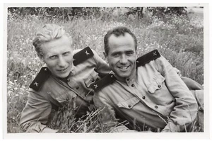 Vintage Photo Guys Affection Young Uniform Man Bulge Army Soldier Gay Int +8273 - Picture 1 of 1