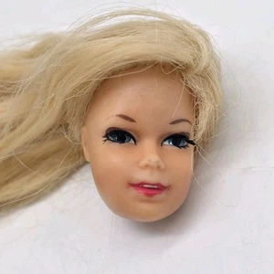 Barbie vintage BIONDA PLATINO testa di bambola Stacey - Foto 1 di 11