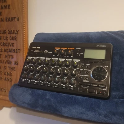 Tascam DP-008EX 8-Track Digital Portastudio - with dvd Black - Image 1 of 4