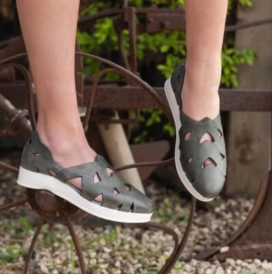 Tenis sin cordones Antelope Anthropologie Sadiki de cuero corte EU40/US10 verde/gris Foto 1 de 4