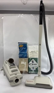 Electrolux Epic 6500 SR Bodenstaubsauger mit Filter, Beuteln, Zubehör - funktionstüchtig - Bild 1 von 24