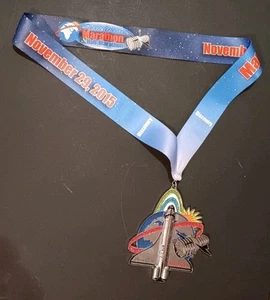 Space Coast Marathon Medal 2015 Discovery STS41D NASA Rocket Shuttle - Picture 1 of 3