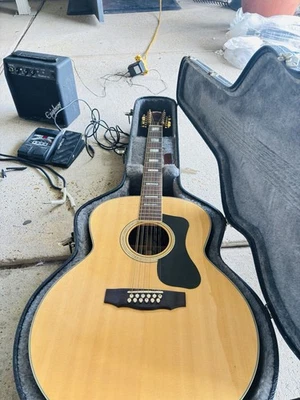 Guitarra Acústica Jumbo Natural Guild F-1512 Colección Westerly 12 Cuerdas Foto 1 de 4