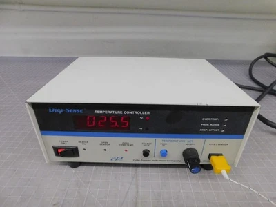COLE PARMER DIGI-SENSE 2186-00 TEMPERATURE CONTROLLER M6111 - Image 1 of 4