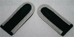 patte d'épaule sergent infanterie WH modèle 36  allemand 2e guerre mondiale - Picture 1 of 1