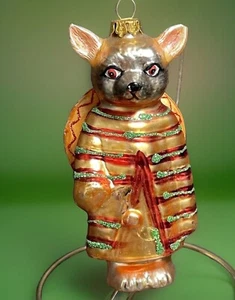 Chihuahua Christmas Ornament Sombrero Gold Red Green Festive Gift - Picture 1 of 8