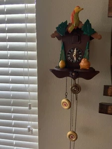 VINTAGE CUCKOO CLOCK BIRD AND EGG OR MERRY MEN............WORKING - Picture 1 of 6