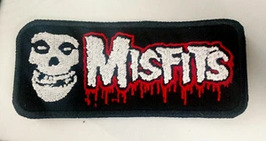 Parche bordado MISFITS PLANCHA/COSER EN VENDEDOR DE EE. UU. entrega rápida Samhain - Imagen 1 de 2
