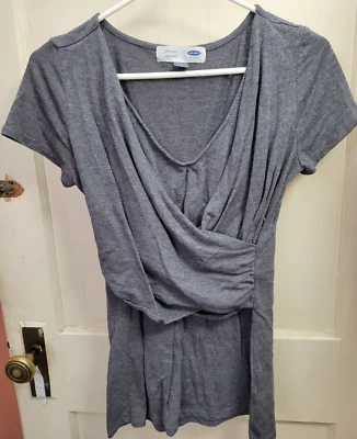Women's Old Navy Gray/Grey Maternity Breast Feeding T-Shirt Size SP - Image 1 of 3