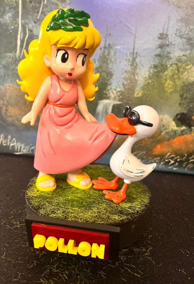 Pollon combina guai Poron Olympus No Pollon Con Papera Action Figure 19 cm - Immagine 1 di 4