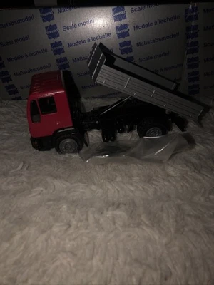Conrad 1.50 MAN M2000 2 axle dump truck New Boxed Rare  - Image 1 of 4