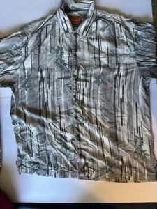 Tommy Bahama Short Sleeved Button Gray Striped Floral Print Hawaiian Men’s XL - Picture 1 of 3